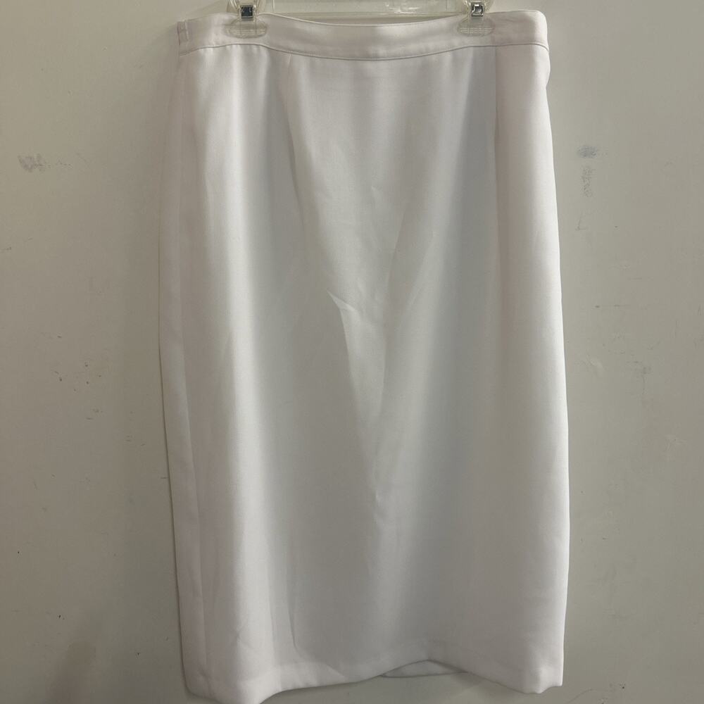 Capri White Skirt 18